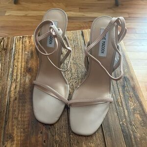 Steve Madden Women's Tan Strappy Sandals